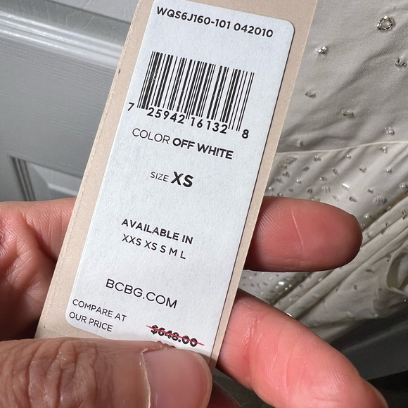 BCBG Max Azria Assymetrical White Beaded Cut Out Dress New with Tags!! Gorgeous! - Picture 4 of 5